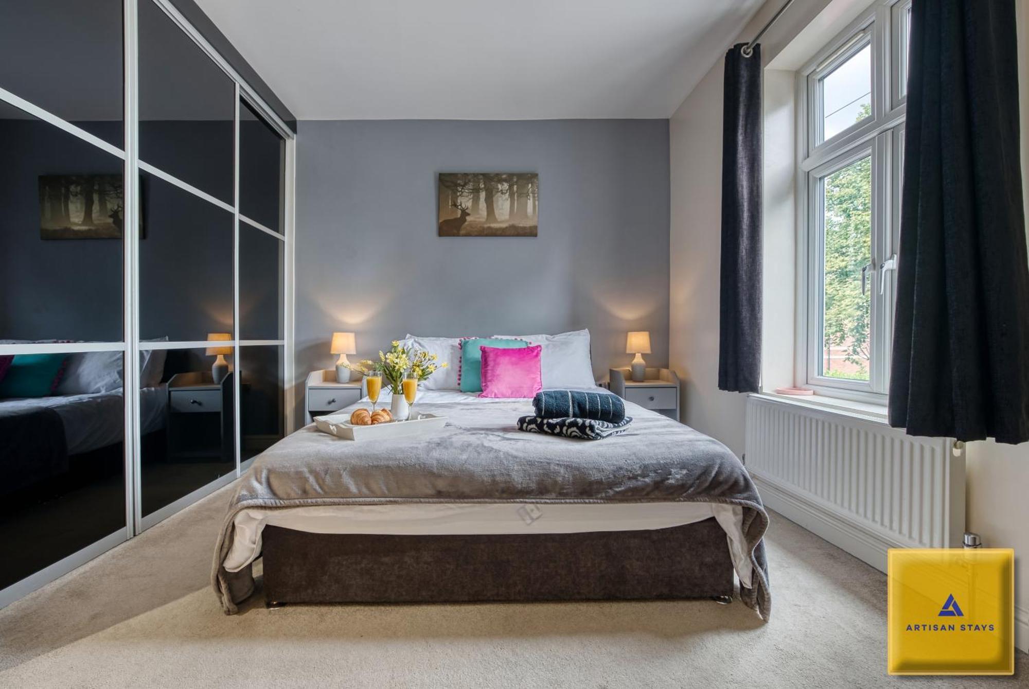4 Bedroom, 6 Beds, 3 Bathrooms, Near Nec & Birmingham Airport, Business, Contractor And Family Friendly, Free Wi-Fi, Free Parking Coventry Exterior foto